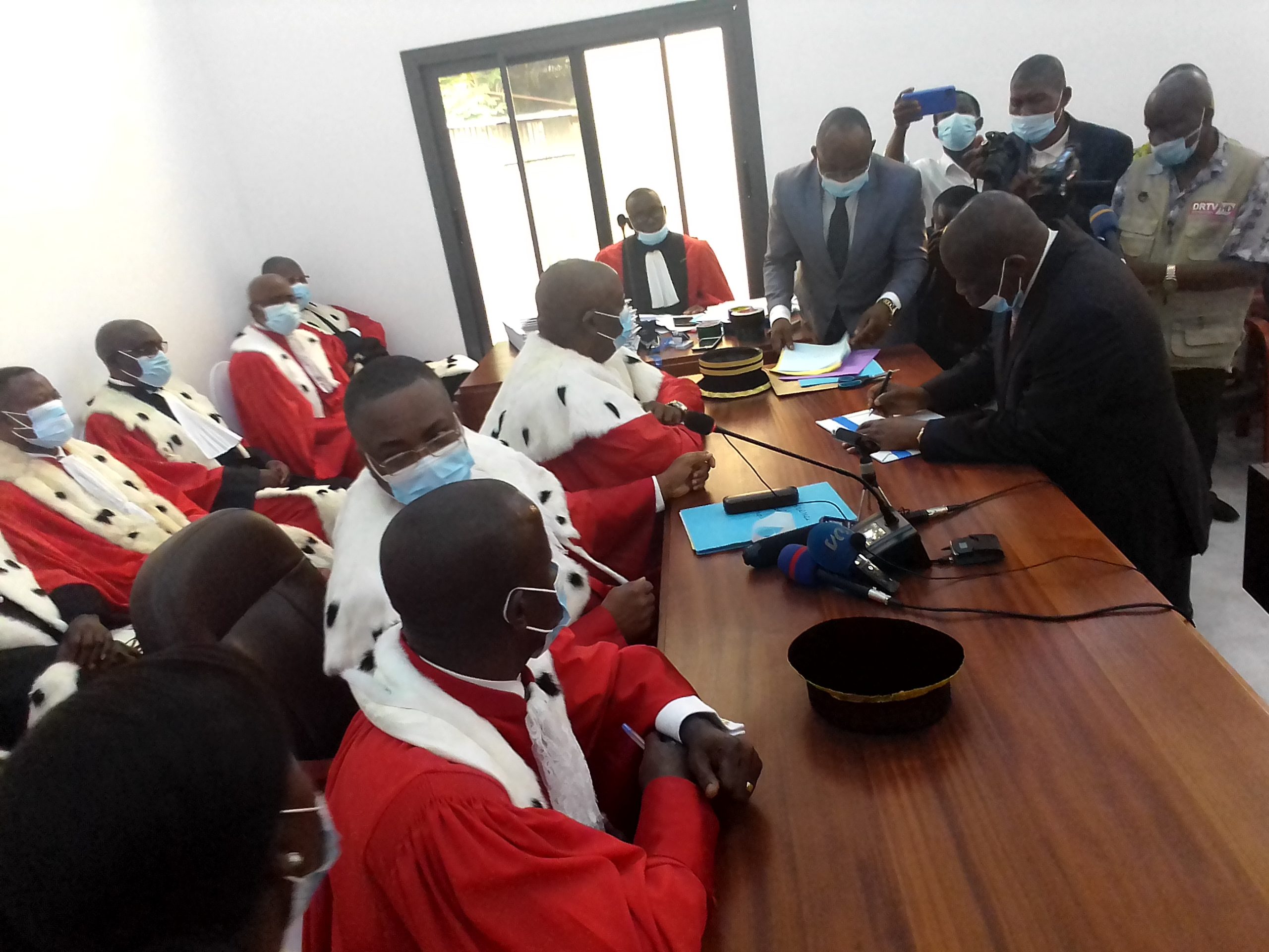 Le gouvernement Makosso et le 1er président de la Cour suprême déclarent leur patrimoine