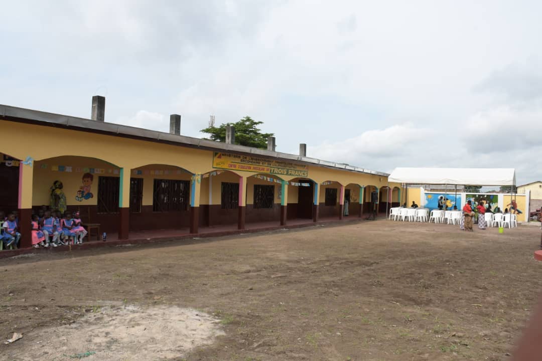Inauguration d’un nouveau centre d’éducation préscolaire à Bacongo