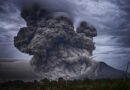 A volcano is erupted again in Japan