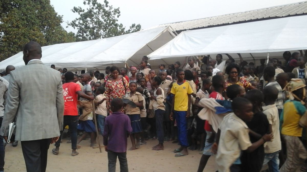 Les élèves de l'école Nkeoua Joseph