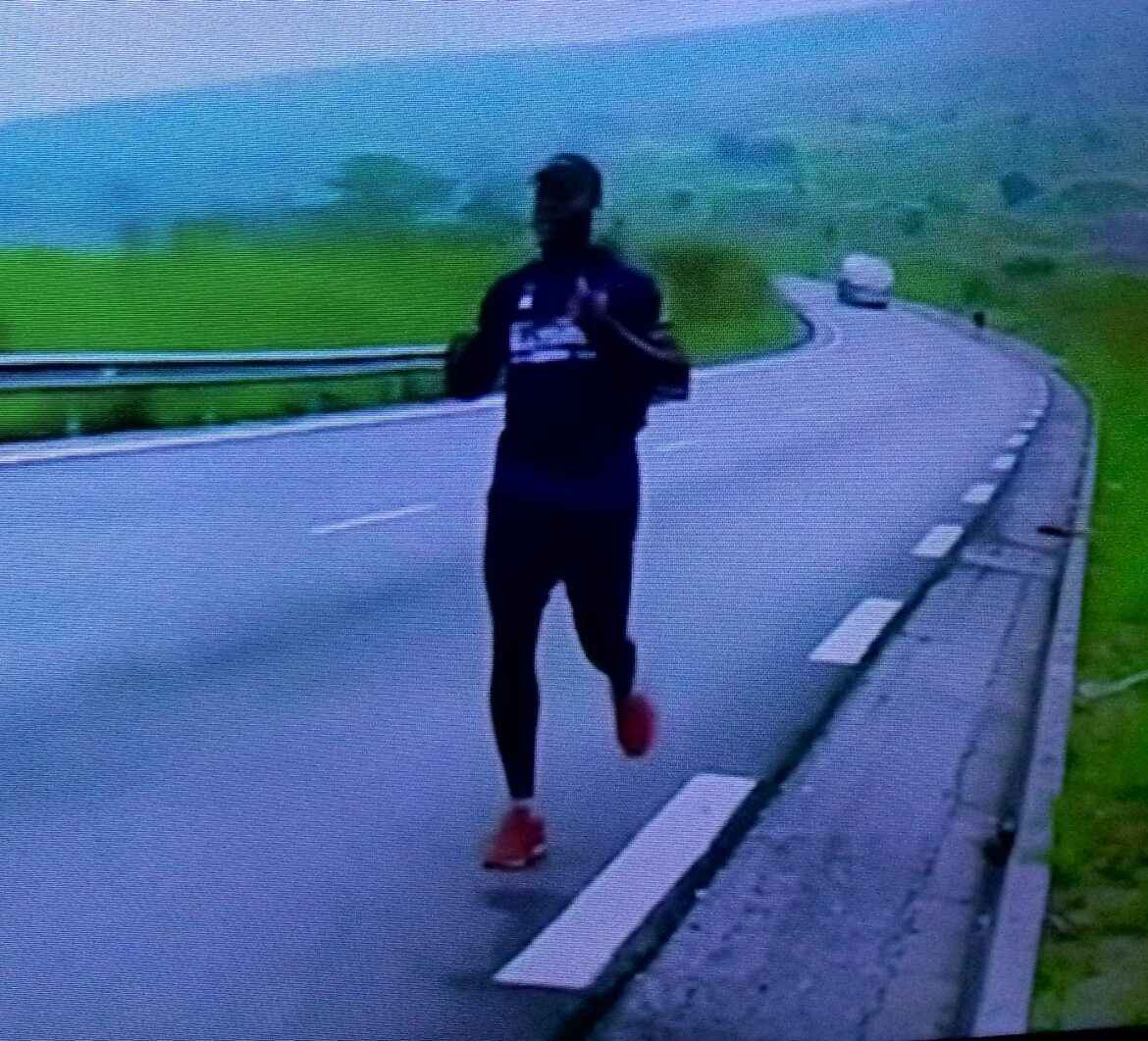 Traversée du Mayombe : marcher pour lutter contre le diabète