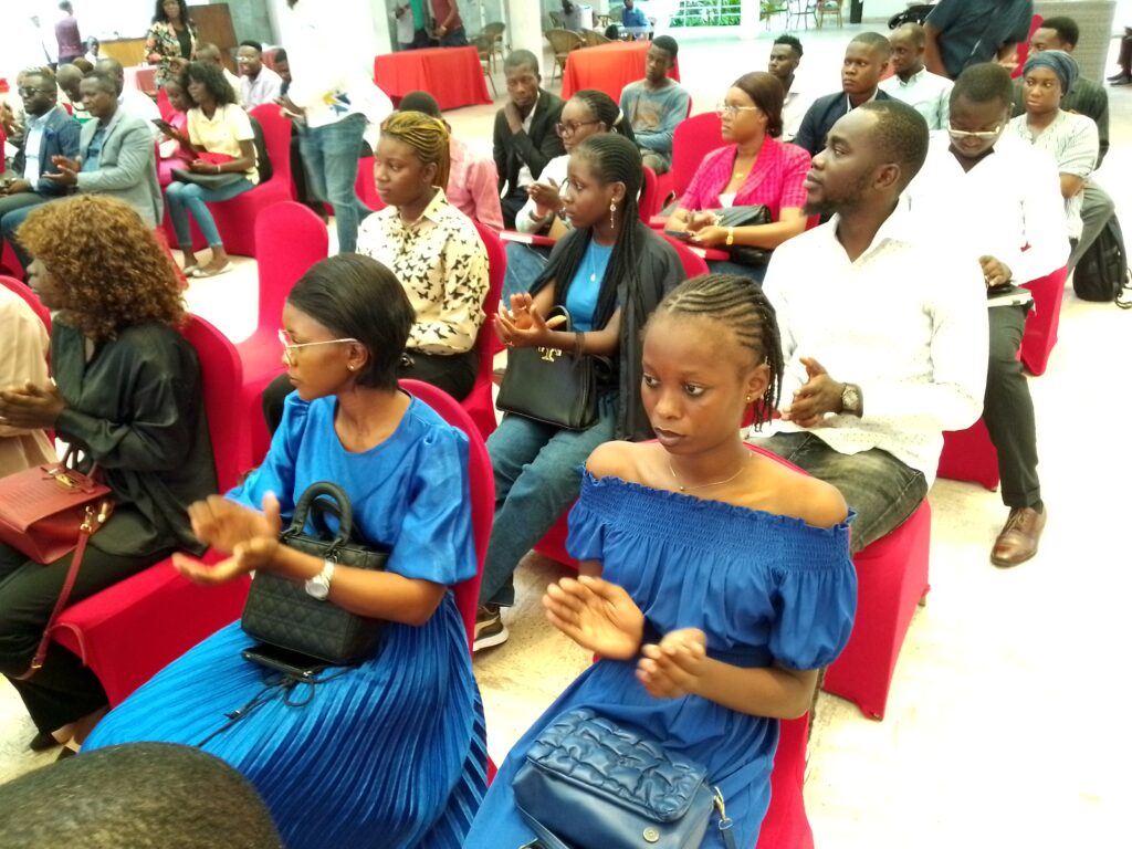 Le coordonnateur de cette dynamique populaire a fait cette annonce le 8 avril à Brazzaville, à la cérémonie de lancement de la formation des futurs agents dudit Call center, dont 65 jeunes prendront part au métier de la relation client.
