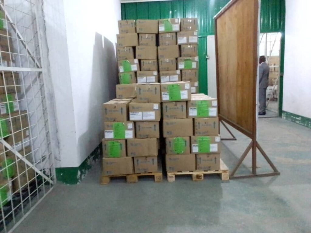 améliorer l’accès aux soins obstétricaux d’urgence pour les vivants dans les zones rurales et défavorisées