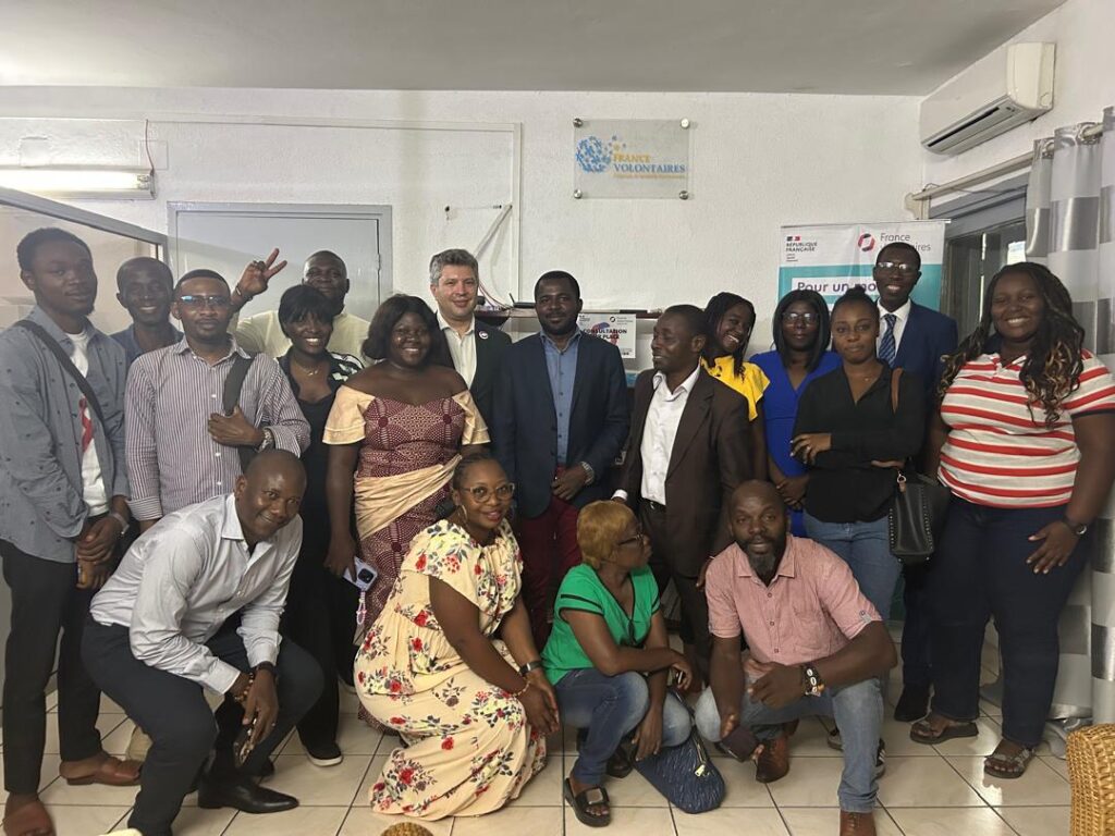 L’objectif de sa visite au Congo a été de rencontrer des autorités congolaises et françaises, des partenaires et des acteurs de la société civile impliqués dans le domaine pour trouver ensemble des actions d’accompagnement et d’échange d’expérience entre volontaire des deux pays.