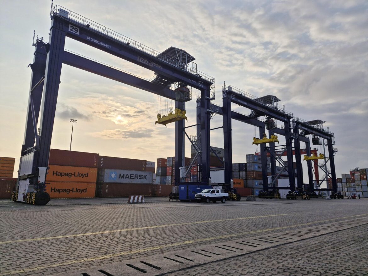 Congo Terminal s’équipe de 4 nouveaux portiques de parc RTG