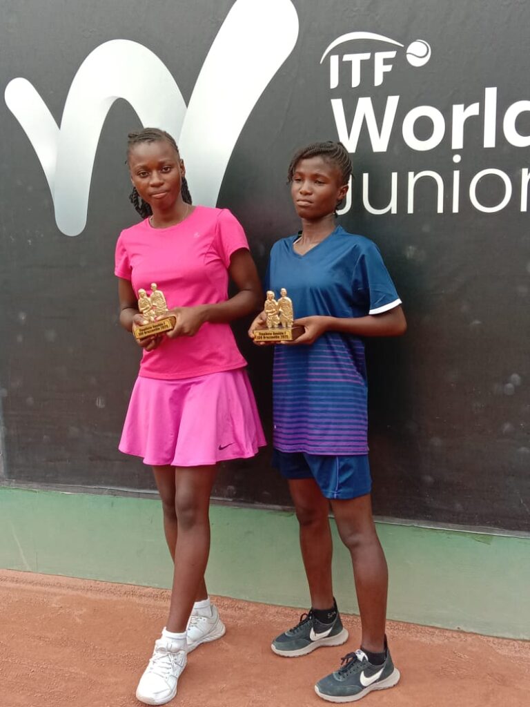 Ces athlètes se trouvaient parmi les meilleurs joueurs de moins de 15 ans. Ils ont su s’imposer en obtenant des récompenses après avoir perdu la finale face à un duo suédois et irlandais par le pointage de 6-0 et 6-0. Ce tournoi mondial a fait partie d’un circuit de deux événements comprenant aussi deux étapes visant à sélectionner les athlètes nationales en vue des championnats internationaux.