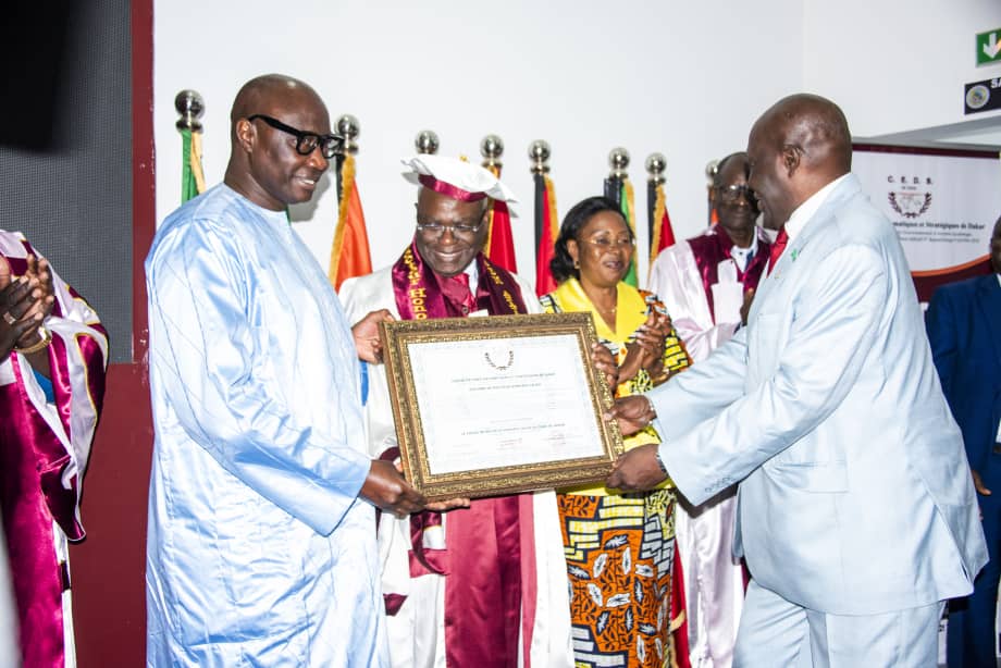 Anatole Collinet Makosso, docteur honoris causa
