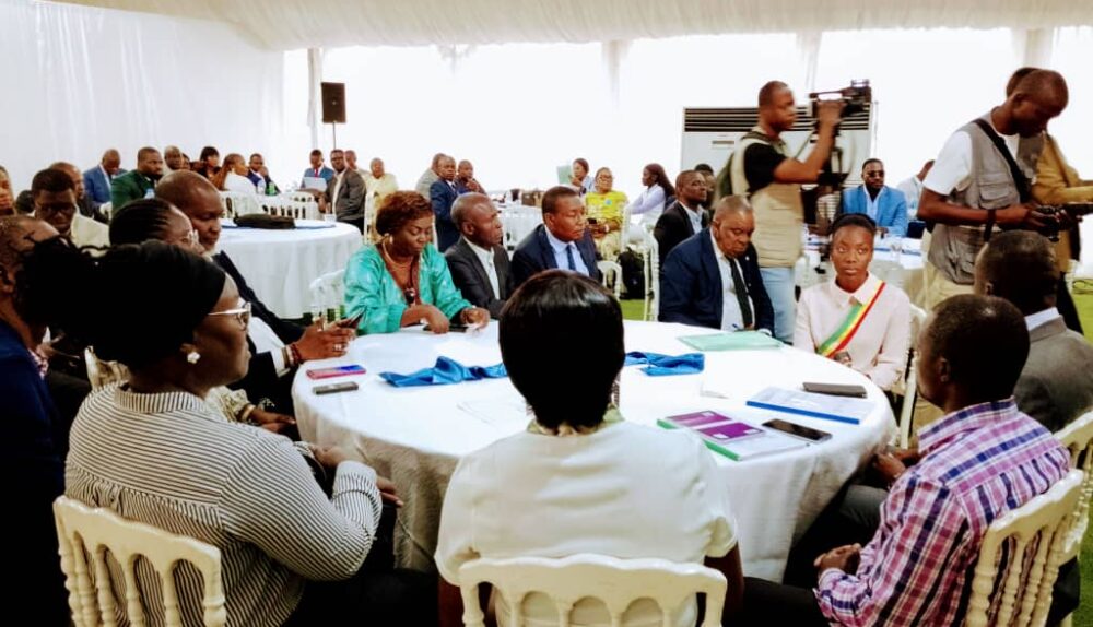 Financé par l'Unesco, cet atelier a été organisé par cette institution onusienne en collaboration avec le ministère de la jeunesse et des sports, de l'éducation civique, de la formation qualifiante et de l'emploi, et le ministère de l'économie, du plan et de l'intégration régionale ainsi que d'autres partenaires.