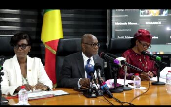 C’est le ministre des finances, du budget et du portefeuille public, Christian Yoka, qui a présidé la 2e session du comité exécutif de l’Itie Congo, au titre de l’année en cours. Il avait à ses côtés, d’autres membres du gouvernement, à savoir : celle en charge de l’environnement, du développement durable et du bassin du Congo, Arlette Soudan Nonault et de l’économie forestière, Rosalie Matondo.