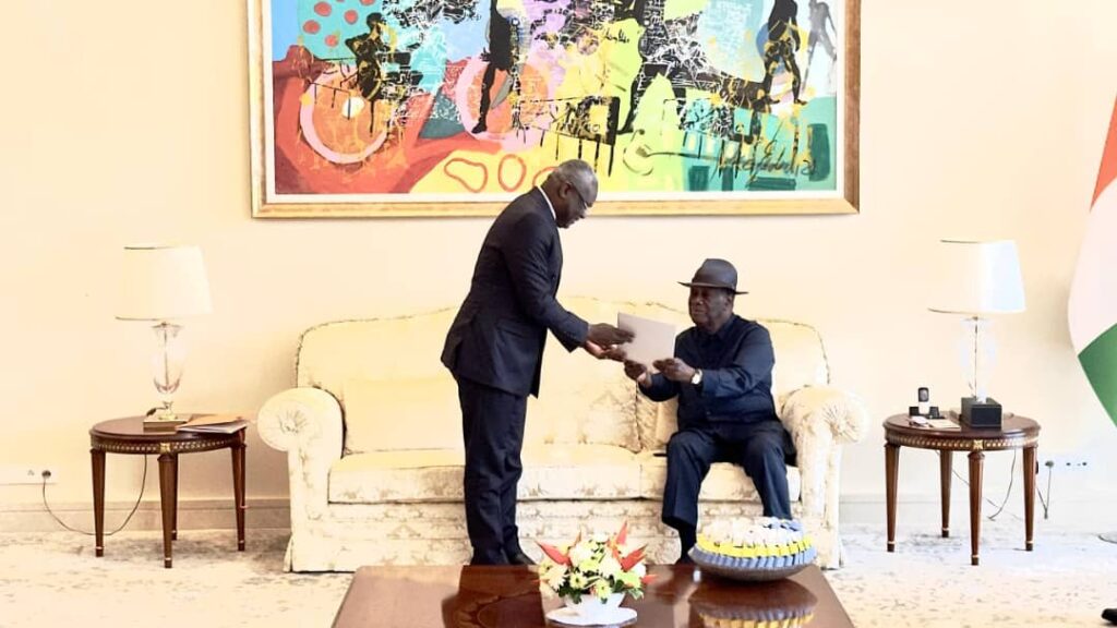 Saluant la sagesse et la grandeur action du président ivoirien pour son engagement au profit de la stabilité régionale, Anatole Collinet Makosso, a ensuite relevé l’attachement du président de la République aux relations bilatérales entre la Côte d’Ivoire et la République du Congo.