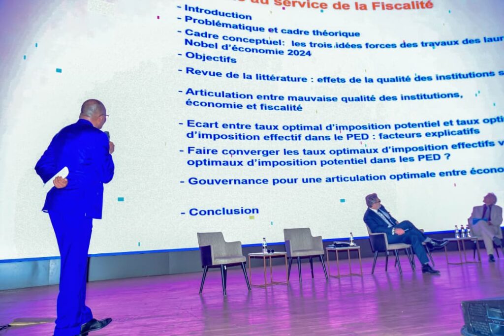 Pour sa part, le ministre de l’Agriculture, de l’élevage et de la pêche, Paul Valentin Ngobo a fait savoir que la croissance du Congo est là, mais elle n’est pas trop élevée.