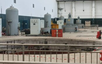 Le directeur de cabinet du ministre de l’énergie, qui a conduit une mission mixte en visite de terrain sur le barrage d’Imboulou, situé dans le département de Djoué-Léfini pour toucher du doigt la réalité sur l’état actuel du complexe hydroélectrique d’Imboulou, a été accompagné du vice-président de la commission économie et finances de l’Assemblée nationale, Marien Mobondzo, de la présidente du Conseil d’administration de la société énergie électrique du Congo (E2c), Lydie Oboa et du directeur général adjoint de cette société, Juste Roger Gandou.