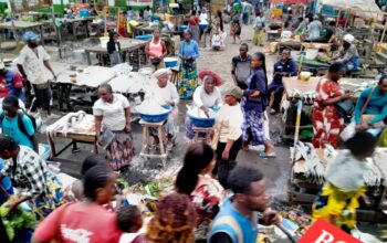 “Je confirme que la traque et le démantèlement de ces groupes sans foi nil oi seront maintenus dans tous les coins et recoins du pays, jusqu’à la capture du dernier bandit”, a-t-il promis.