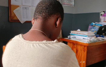 Ce reportage a été produit avec le soutien de African Women in Media (AWIM), dans le cadre du projet du Fonds de développement des femmes africaines (AWDF) sur le signalement des violences faites aux femmes et aux filles au Bénin, au Burkina Faso et au Togo.