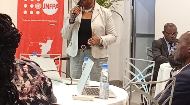 Cet exposé s’est inscrit dans le cadre de l’atelier sur la revue annuelle 2025 et planification 2026, organisé du 15 au 16 décembre à Brazzaville par l’UNFPA, en partenariat avec le gouvernement congolais. Cet exposé a eu pour objectif de rappeler lesdits principes, de présenter le lien entre l’évaluation du risque et les modalités de décaissement des fonds, de clarifier les procédures de financement des Plans de Travail Annuels (PTA) et d’identifier les défis opérationnels clés pour une résolution conjointe.