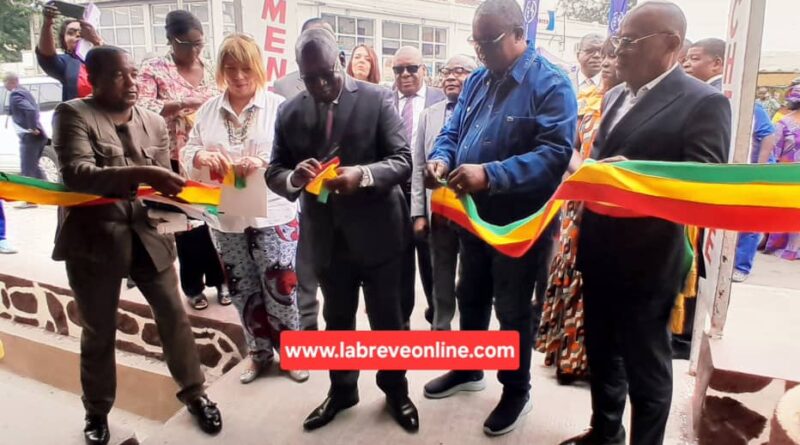 Le directeur de cabinet du ministre de l’agriculture, de l’élevage et de la pêche, Pascal Ongoka a inauguré le 30 décembre 2025, le marché rénové du Plateau-ville.