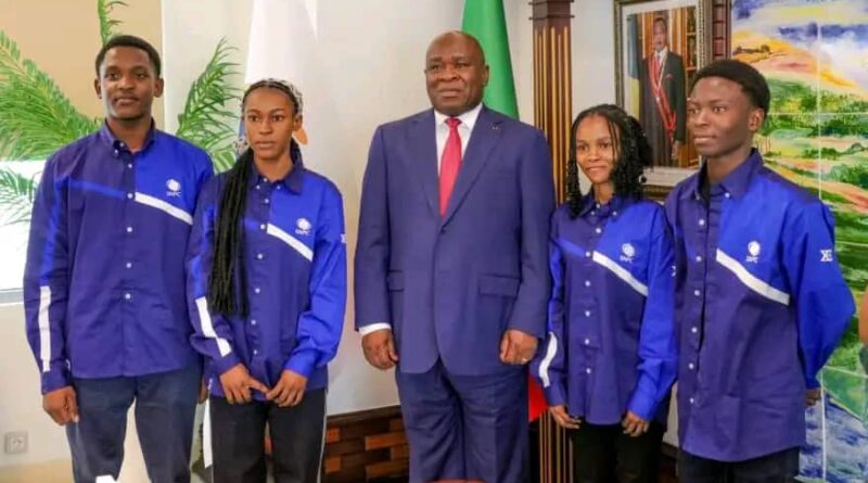 Ils ont été exhortés par l’équipe dirigeante de la société pour leurs performances, ils ont été aussi encouragés à devenir, à terme, des cadres qualifiés capables de contribuer au développement du secteur pétrolier du pays.