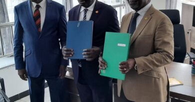 Par ces visages, figurent Théophile Adoua, nouveau secrétaire permanent, chargé de la formation et de la documentation au service de la sécurité et défense et Benoît Bakary Alangamoye, comme secrétaire permanent, chargé de l’administration et des archives dudit parti.