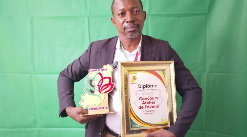 La deuxième activité est classée en trois catégories'', les mots nouveaux, les mots difficiles et les mots stylés, en étant les mots familiers qui peuvent permettre aux lecteurs de faire leurs comptes rendus de la lecture.