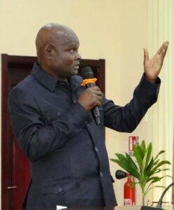 Intervenant à l'issue des travaux de la 22e assemblée générale ordinaire des membres de l'Acbef, tenue le 14 février dernier à Brazzaville en présence de la présidente nationale de l’Acbef, Yolande Matoumona Voumbo. A cette occasion, le directeur exécutif a invité la population congolaise marginalisée de rejoindre, l’association afin de leur permettre d'intégrer les nouvelles instances et l'équipe du personnel de cette organisation.