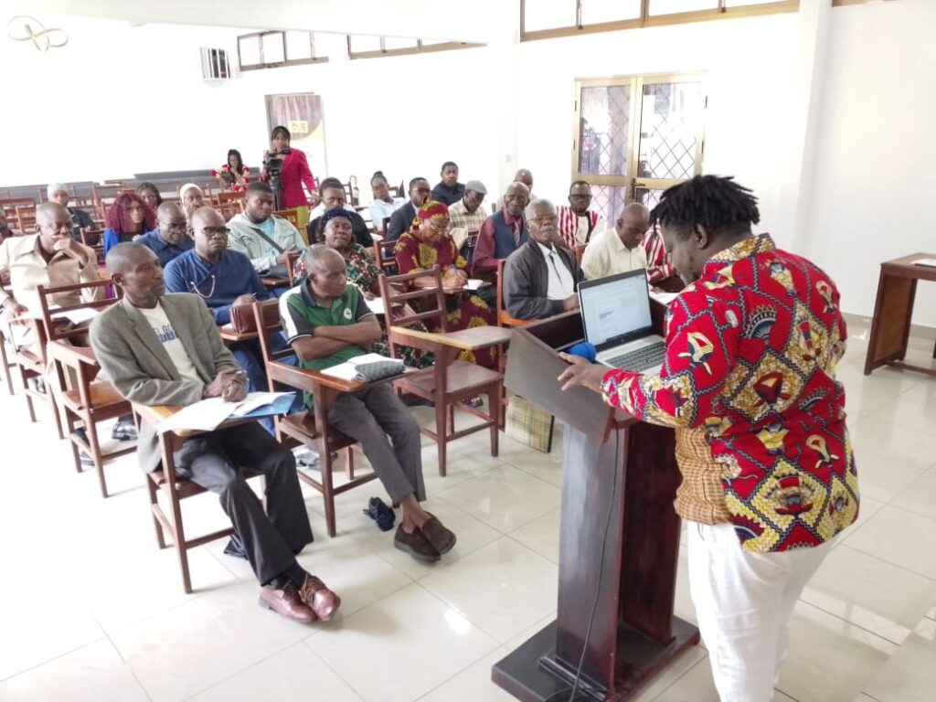 Le Centre d'actions pour le développement (Cad) vise à agir avec détermination au service des citoyens, pour défendre la justice et combattre la violence institutionnelle, en croyant à la société inclusive où les droits, les devoirs et les opportunités sont les mêmes pour tous.