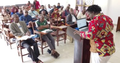 Le Centre d'actions pour le développement (Cad) vise à agir avec détermination au service des citoyens, pour défendre la justice et combattre la violence institutionnelle, en croyant à la société inclusive où les droits, les devoirs et les opportunités sont les mêmes pour tous.