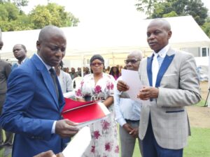 Placé sous la tutelle du ministère des affaires sociales, le Psipj est financé à hauteur de 133 millions de dollars américains, visant à fournir l'aide d'urgence aux ménages touchés par la crise sanitaire et économique provoquée par Covid-19 et pour accroître accès de ces ménages et des jeunes en situation de vulnérabilité aux filets sociaux dans les zones d'intervention du projet. À son avis, ces formateurs sont chargés de former à leur tour 40 000 jeunes vulnérables en cinq cohortes âgés de 18 à 35 ans identifiés à Brazzaville, à Pointe-Noire, à Dolisie et à Ouesso.