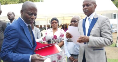 Placé sous la tutelle du ministère des affaires sociales, le Psipj est financé à hauteur de 133 millions de dollars américains, visant à fournir l'aide d'urgence aux ménages touchés par la crise sanitaire et économique provoquée par Covid-19 et pour accroître accès de ces ménages et des jeunes en situation de vulnérabilité aux filets sociaux dans les zones d'intervention du projet. À son avis, ces formateurs sont chargés de former à leur tour 40 000 jeunes vulnérables en cinq cohortes âgés de 18 à 35 ans identifiés à Brazzaville, à Pointe-Noire, à Dolisie et à Ouesso.