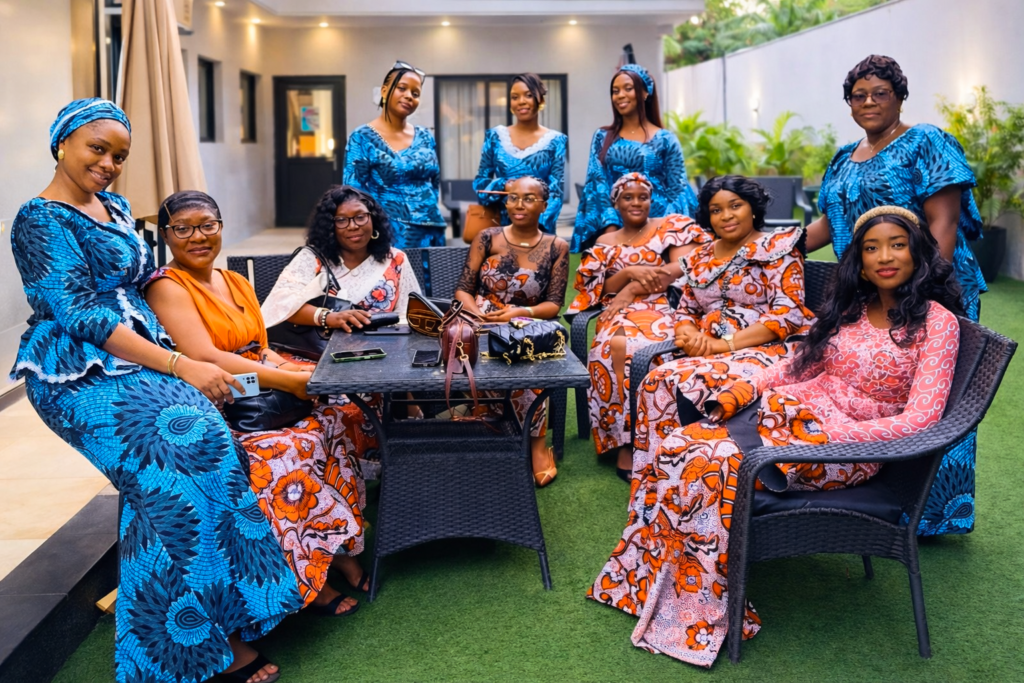 Cette rencontre a permis de mettre à l’honneur les femmes de l’entreprise et de souligner leur contribution au bon fonctionnement des activités. Dans une ambiance chaleureuse, les participants ont partagé leurs expériences et échangé autour des valeurs de solidarité, de respect et d’entraide qui animent les équipes au quotidien.