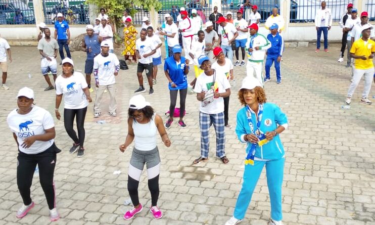 Annoncée comme une simple marche sportive inscrite au programme des activités de la campagne présidentielle du candidat du Parti congolais du travail, pour l’élection prévue des 12 et 15 mars prochain, l’initiative de la direction locale de campagne d’Ouenzé 2, a pris des allures de fête populaire. L’événement s’est transformé en une grande séance collective de fitness et de zoumba, mêlant sport, bonne humeur et esprit de convivialité.