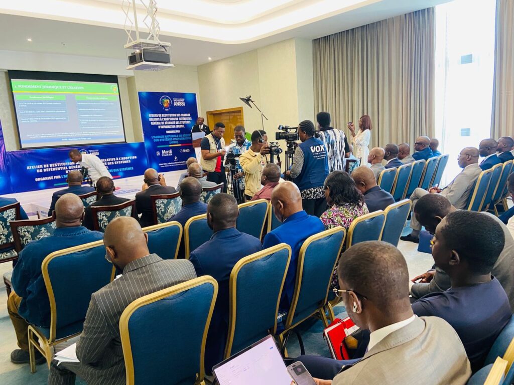 À l’issue des travaux, les participants ont globalement salué la qualité du document et sa conformité aux standards en matière de cyber sécurité. Le projet a été validé sous réserve de la prise en compte des amendements formulés, avant son adoption par l’Anssi. Parmi les recommandations figurent la finalisation des observations, la mise en place d’un plan de vulgarisation et de formation, ainsi que l’instauration d’un délai d’appropriation pour permettre aux différentes parties prenantes de se conformer progressivement aux exigences du référentiel.