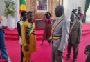 Donnant les informations capitales à ces honorables juniors, le maire de Brazzaville, Dieudonné Bantsimba, a souligné que le Conseil municipal est composé de 101 membres et fonctionne autour d’un bureau structuré comprenant un président, des vice-présidents, dont un premier et un deuxième, ainsi que deux secrétaires et une secrétaire générale.