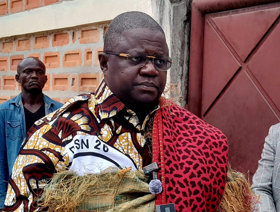 « Le moment est venu », a clamé Ninon Gouamba, exhortant à rompre avec l’inertie pour embrasser une dynamique active et déterminée. Cette démarche aspire à transcender le statu quo en faisant de l’identité Téké une véritable force motrice, capable d’unir et de mobiliser autour d’un objectif commun. Fortifiée par ce nouvel élan, la communauté des Tékés de Mfoa compte désormais intensifier sa présence et promouvoir son identité comme un outil stratégique au service du développement collectif.