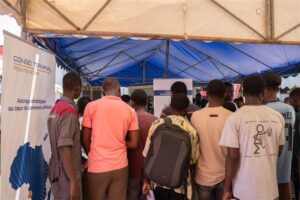 «Participer à ce forum en tant que stagiaire chez Congo Terminal est une véritable fierté. Cela m’a permis de partager mon expérience, mais aussi de rassurer les étudiants sur les opportunités concrètes qu’offre l’entreprise. » déclare King Bernavy Stagiaire à la Direction Technique Congo Terminal.