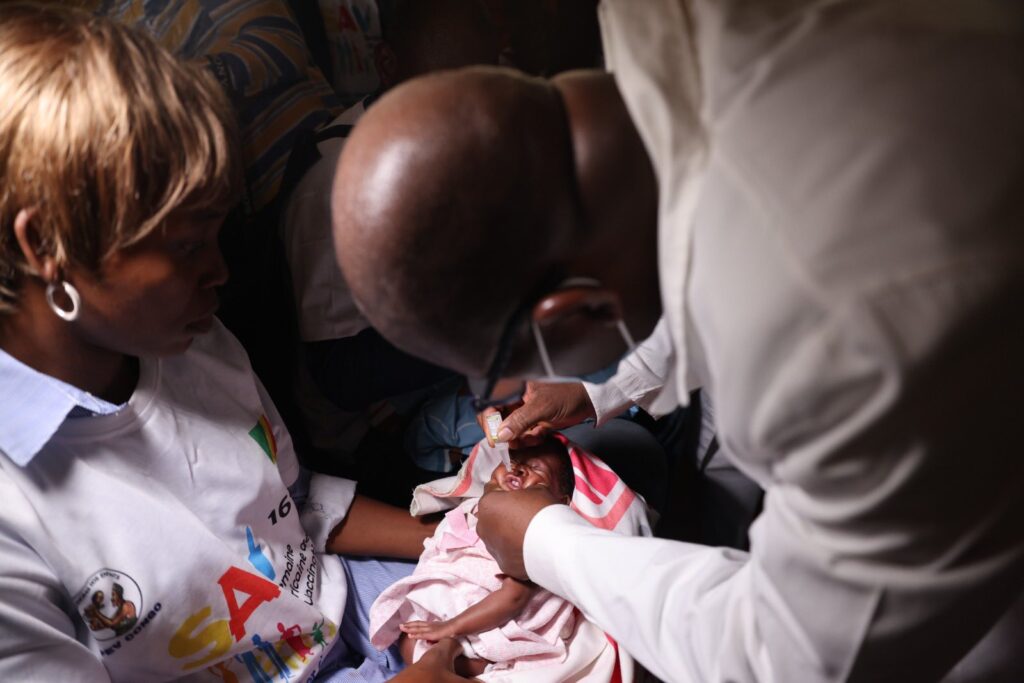 Le gouvernement a officiellement introduit le 24 avril la vaccination contre l’hépatite B dès la naissance, lors de la semaine africaine de la vaccination à Brazzaville, en vue de réduire considérablement le taux de personnes malades dans le pays.
