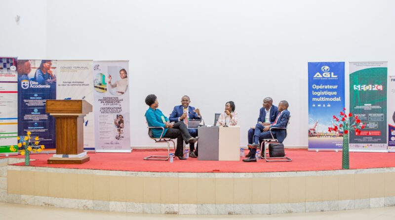Deux DRH, deux expertises, un engagement commun : outiller la jeunesse congolaise pour son avenir professionnel. Du 27 avril au 06 mai 2026, la deuxième édition du Salon de l’éducation, de l’orientation et de l’insertion professionnelle du Congo (SEOPC) a ouvert ses portes à l’auditorium du Mémorial Pierre Savorgnan de Brazza.