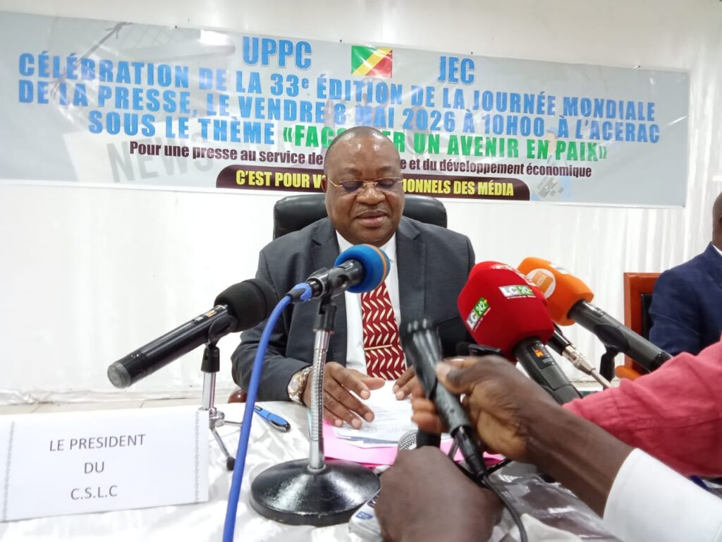 Le président du Conseil supérieur de la liberté de la communication (CSLC), Médard Milandou Nsonga, a attiré l’attention des professionnels des médias, le 8 mai à Brazzaville, sur le fait qu’« un journaliste sans exigence d’éthique est une menace pour la société, se plaçant ainsi « à l’opposé d’un trésor de paix ».