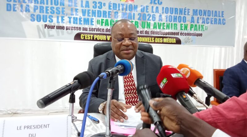Le président du Conseil supérieur de la liberté de la communication (CSLC), Médard Milandou Nsonga, a attiré l’attention des professionnels des médias, le 8 mai à Brazzaville, sur le fait qu’« un journaliste sans exigence d’éthique est une menace pour la société, se plaçant ainsi « à l’opposé d’un trésor de paix ».