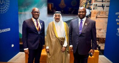 Le vice-Premier ministre chargé de la Coordination des infrastructures et du développement du territoire, Jean Jacques Bouya, a présenté, le 27 mai à Brazzaville, les nombreuses opportunités économiques qu’offre la République du Congo afin d’attirer davantage d’investissements destinés au financement des grands projets structurants du pays.