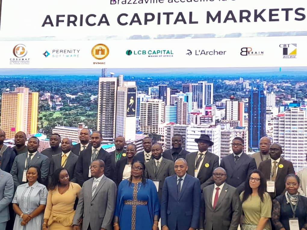 Les travaux de la cinquième édition de l’Africa Capital Markets Forum (ACMF) se sont ouverts le 28 mai à Brazzaville, avec pour ambition de renforcer le rôle des marchés financiers africains dans le financement du développement du continent. Réunissant des représentants d’une vingtaine de pays, cette rencontre met l’accent sur l’intégration des places financières africaines, la mobilisation de l’épargne régionale ainsi que l’amélioration de l’accès au financement des économies.