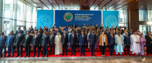 S’agissant du rapprochement, il a estimé que la fragmentation demeure l’un des principaux obstacles au développement du continent. Il a ainsi plaidé pour une mutualisation des expertises, une harmonisation des cadres juridiques ainsi qu’un renforcement des échanges entre les États et les institutions africaines afin de parler d’une seule voix.
