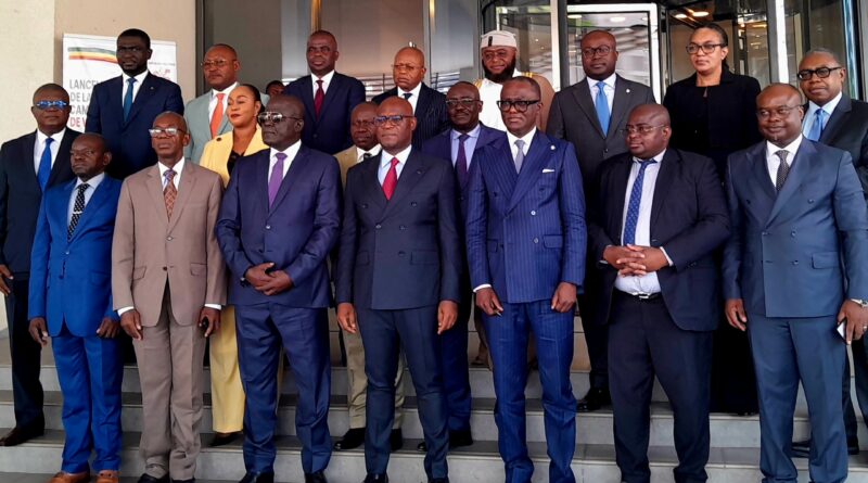 Une campagne nationale de vulgarisation des nouvelles dispositions fiscales de la nouvelle loi de finances a été lancée le 2 juin à Brazzaville afin de permettre aux acteurs concernés de mieux comprendre les réformes fiscales, d’en saisir les opportunités et d’anticiper les obligations qui en découlent.