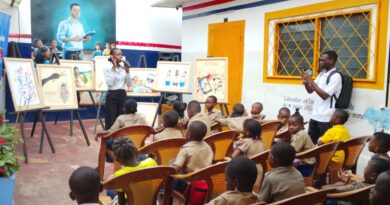 L’Initiative Stop Désinfo (ISD), en partenariat avec Journalisme Éthique Congo (JEC) et Fact Check Congo, a organisé, le 6 juin à Brazzaville, une rencontre citoyenne sous forme d’exposition de tableaux photographiques. Cette activité visait à sensibiliser 90 élèves du complexe scolaire Eduschool aux dangers de la désinformation, à la prolifération des fausses informations ainsi qu’à leur diffusion sur les réseaux sociaux et dans les espaces publics.
