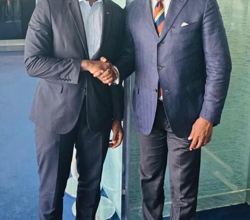 En séjour à Paris, le président du Mécanisme africain d’évaluation par les Pairs, (Maep), Alain Akouala Atipault, a été reçu à l’Assemblée nationale française par Carlos Martens Bilongo, député du Val-d’Oise et membre de la Commission des finances, de l’économie générale et du contrôle budgétaire.