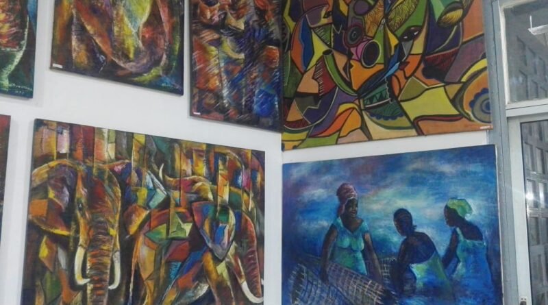 Soixante-quinze ans après sa création, l'École de peinture de Poto-Poto continue d'écrire son histoire. L'institution, véritable emblème du patrimoine artistique congolais, a célébré ce lundi son jubilé en associant mémoire, création et engagement environnemental. Une célébration qui a démontré que l'art peut être un puissant vecteur de sensibilisation face aux défis du changement climatique.