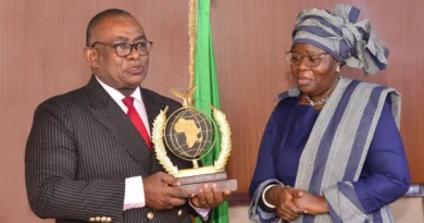 En mission de travail au Bénin depuis le 22 juin, le secrétaire permanent du Conseil consultatif de la société civile et des organisations non gouvernementales (ONG) de la République du Congo, Cephas Germain Ewangui, a été reçu en audience par la vice-présidente de la République du Bénin, Mariam Chabi Talata Zimé Yerima. Cette rencontre s'inscrit dans le cadre d'une série d'échanges institutionnels destinés à renforcer la coopération entre les deux pays sur les questions de gouvernance participative et de développement.