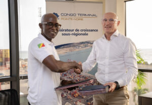 Congo Terminal et le Club de Bonne Volonté ont officialisé leur partenariat lors d’une cérémonie de signature tenue en présence du directeur général de Congo Terminal.