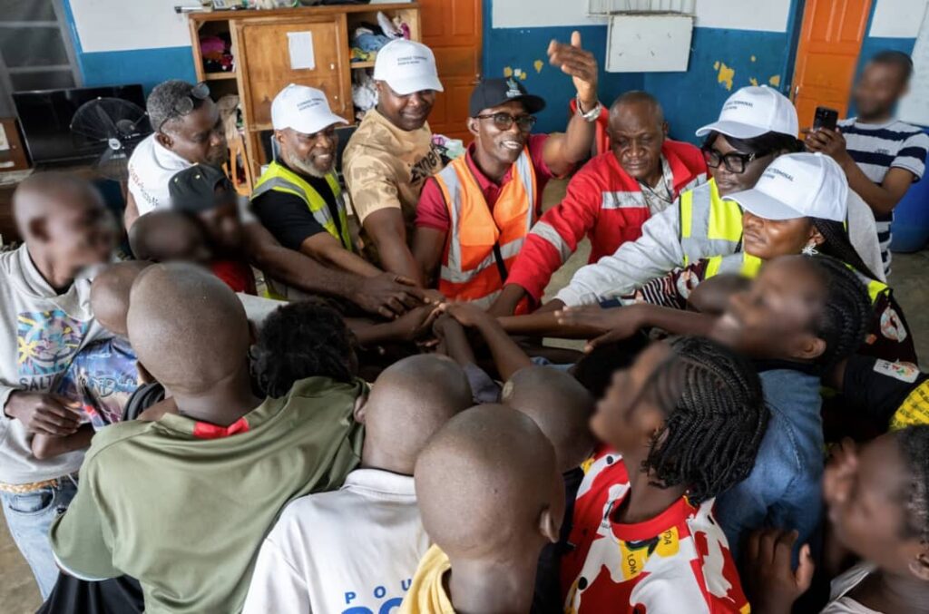 À l'occasion de la Journée mondiale de l'environnement, célébrée le 5 juin 2026, Congo Terminal a multiplié les initiatives en faveur de la protection de l'environnement. L'entreprise a mis à profit cette journée pour sensibiliser à la fois ses collaborateurs et les jeunes de Pointe-Noire aux enjeux du développement durable, réaffirmant ainsi son engagement en faveur d'une transition écologique inclusive.
