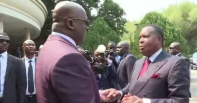 Au cœur des discussions figurait le renforcement de la coopération bilatérale entre Brazzaville et Kinshasa. Les deux présidents ont passé en revue les avancées enregistrées dans plusieurs secteurs stratégiques, notamment la diplomatie, l'économie, la sécurité et la coopération transfrontalière. Ils ont réaffirmé leur volonté commune de consolider les liens historiques d'amitié, de bon voisinage et de solidarité qui unissent les deux États riverains du fleuve Congo.