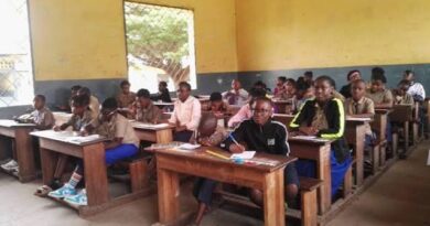 La session 2026 du Certificat d'études primaires élémentaires (Cepe) s'achève sur une double performance et une page qui se tourne. Les départements de la Nkéni-Alima et de la Cuvette-Ouest ont enregistré un taux de réussite de 100 %, tandis que cette édition restera la dernière organisée sous l'appellation de CEPE avant son remplacement par le Certificat d'études primaires (CEP).